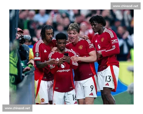 快问快答：曼联突然会进球，玄机在哪？