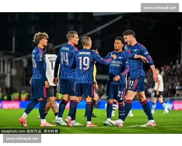 剪刀腿弑旧主!埃泽斩获阿森纳英超首球 剪刀腿弑旧主!埃泽斩获阿森纳英超首球